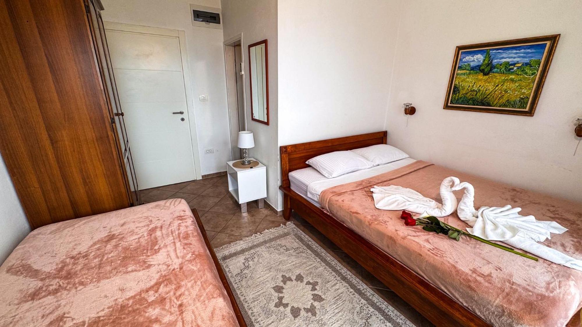 Qumi Apartments Tivat Exterior foto