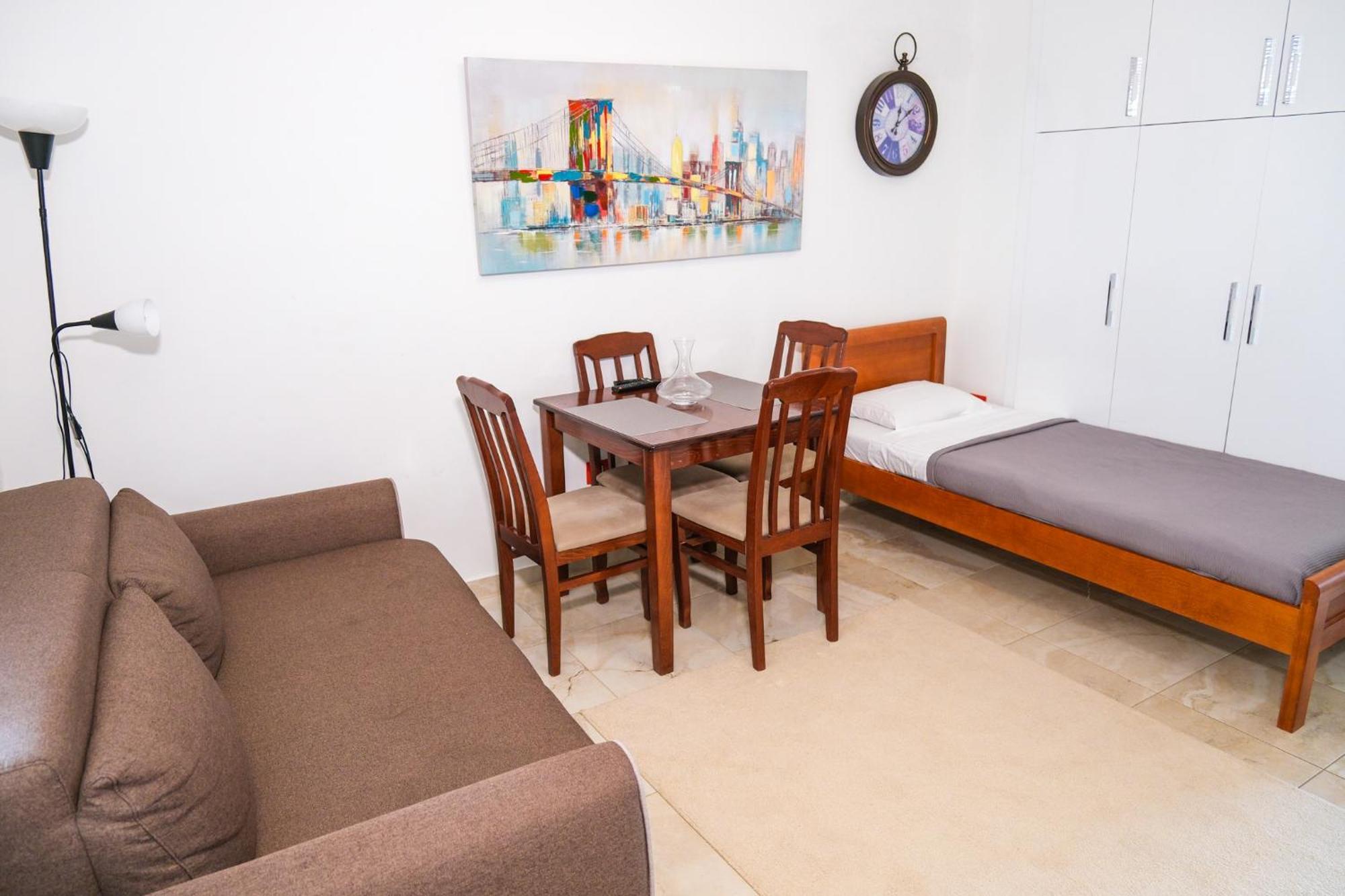 Qumi Apartments Tivat Exterior foto