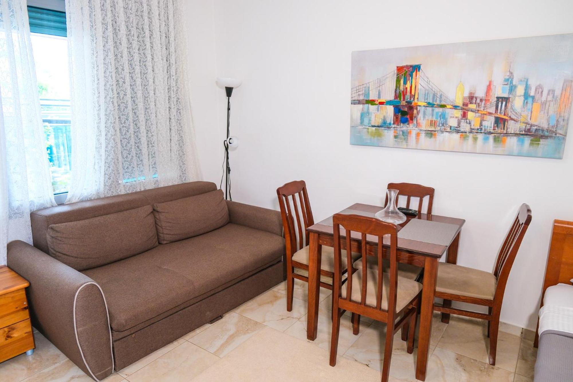 Qumi Apartments Tivat Exterior foto